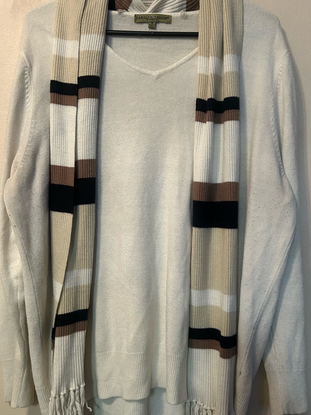 Carolyn Taylor Cream V-Neck Sweater with Beige, Brown and Black Striped Scarf